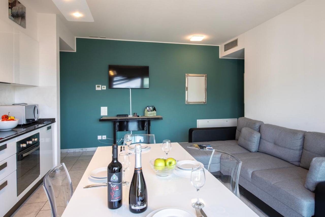 Panoramic Penthouse - Happy Rentals Лугано Экстерьер фото